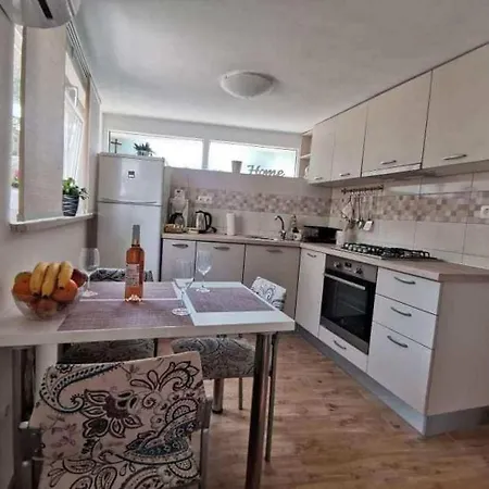 With Parking Space Bribir, Novi Vinodolski - 23380 Bribir (Primorje-Gorski Kotar)